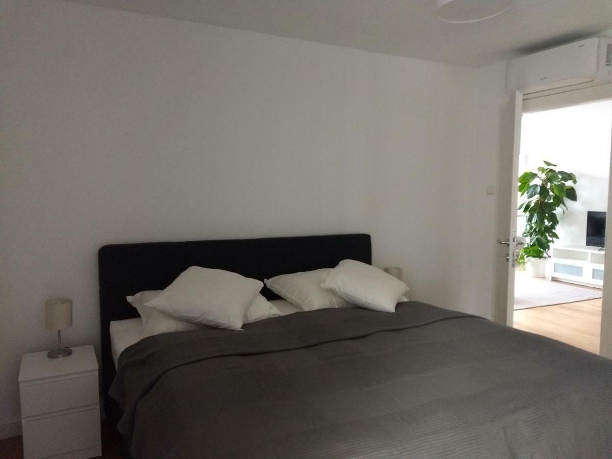 Rema Ferienwohnung Schwedenplatz Wina Bagian luar foto