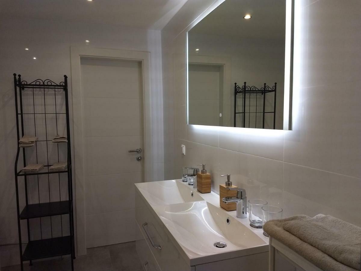 Rema Ferienwohnung Schwedenplatz Wina Bagian luar foto